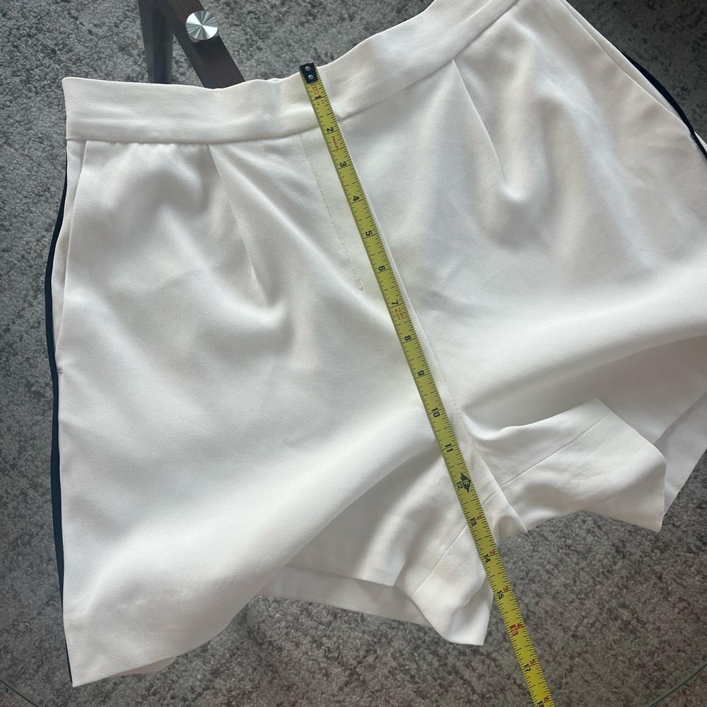 Aritzia Babaton White/Black Stripe Summer Vacation Business Casual Size 8 - Picture 5 of 10